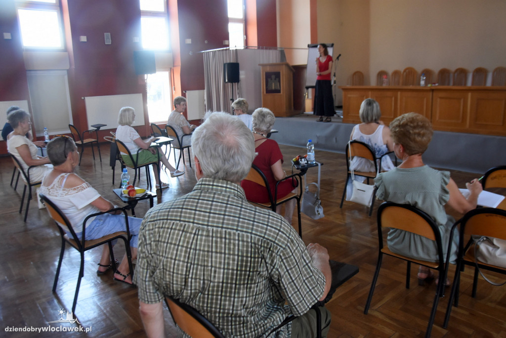 Seniorzy spotkali się z psychoonkologiem