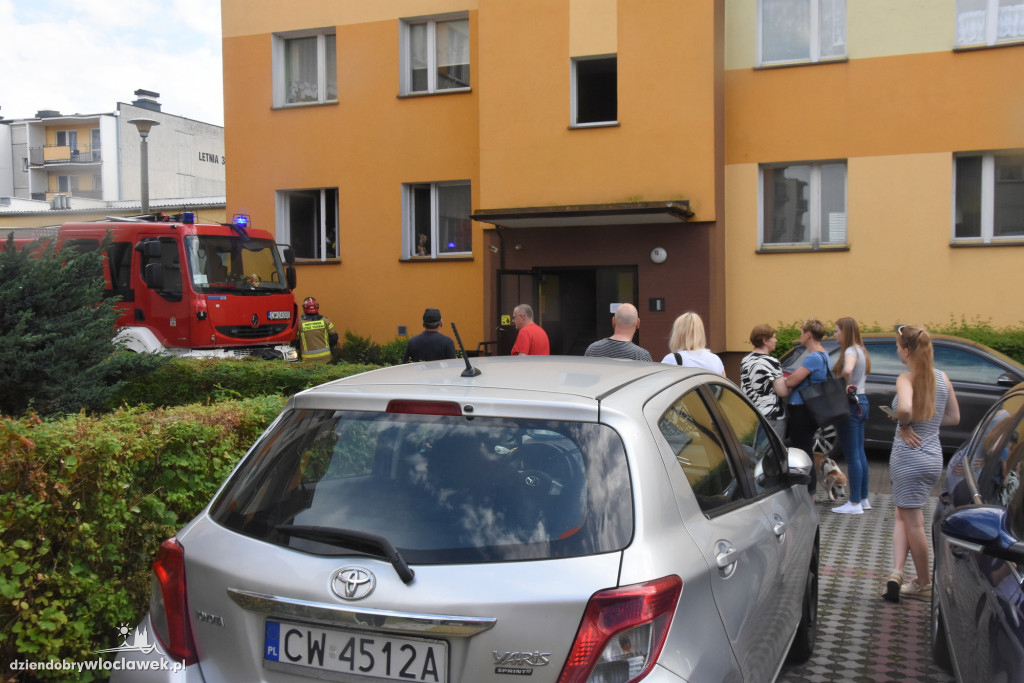Pożar w bloku w Michelinie