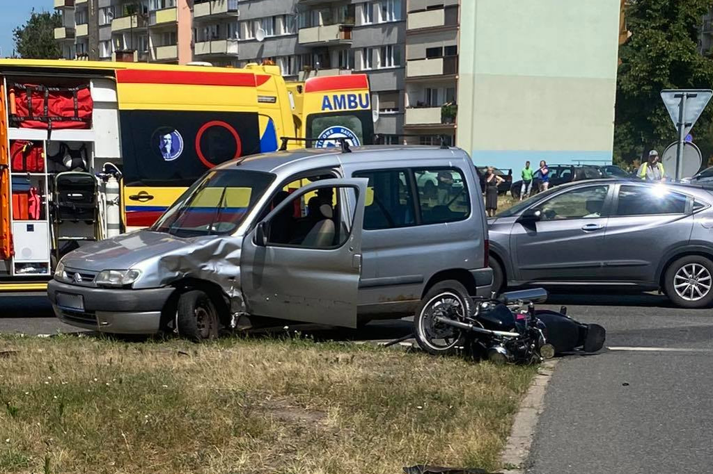 Zderzenie motocykla z osobówką