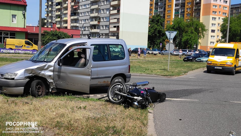 Zderzenie motocykla z osobówką