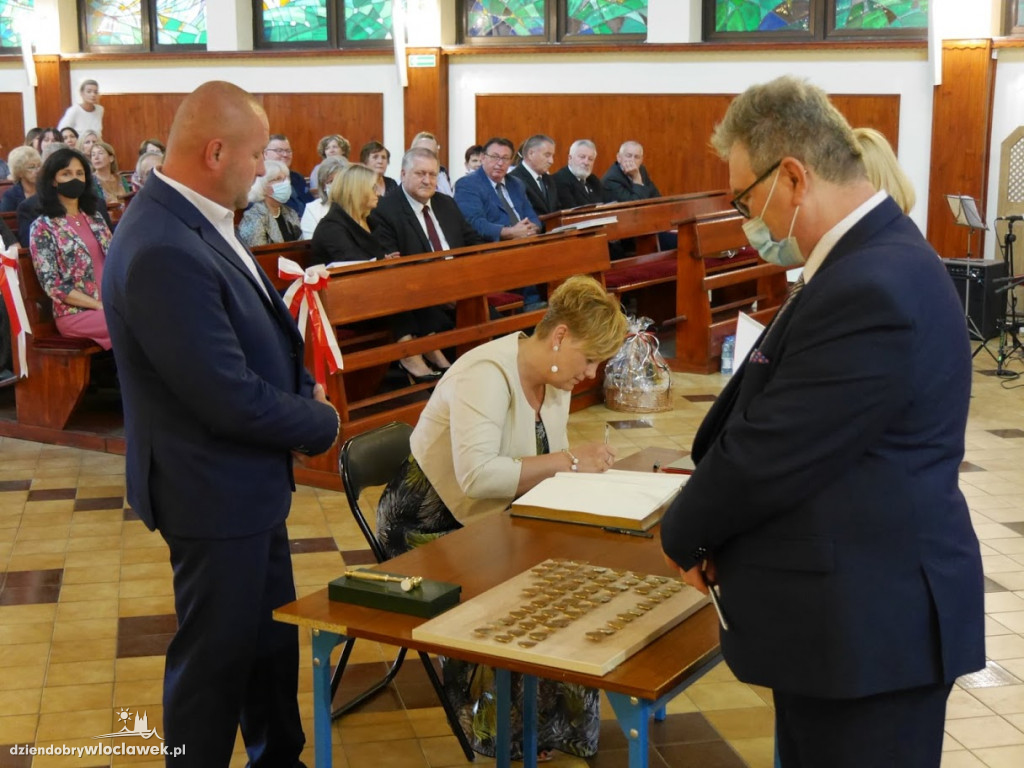 Uroczystości Przekazania Sztandaru SP w Śmiłowicach