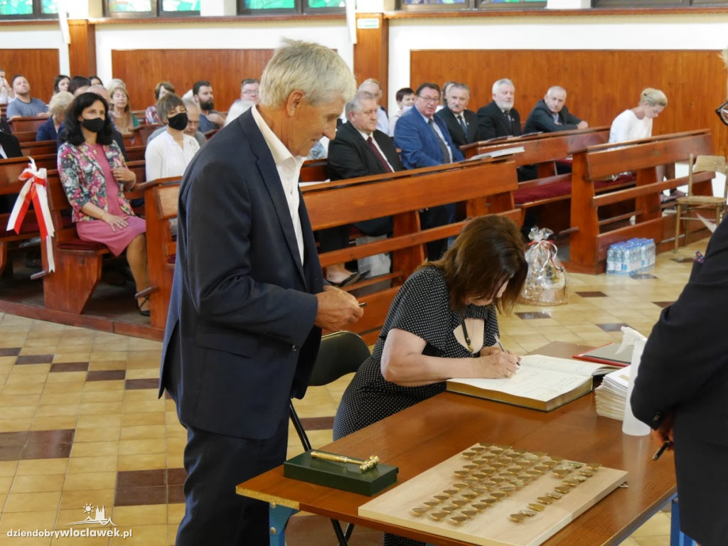 Uroczystości Przekazania Sztandaru SP w Śmiłowicach