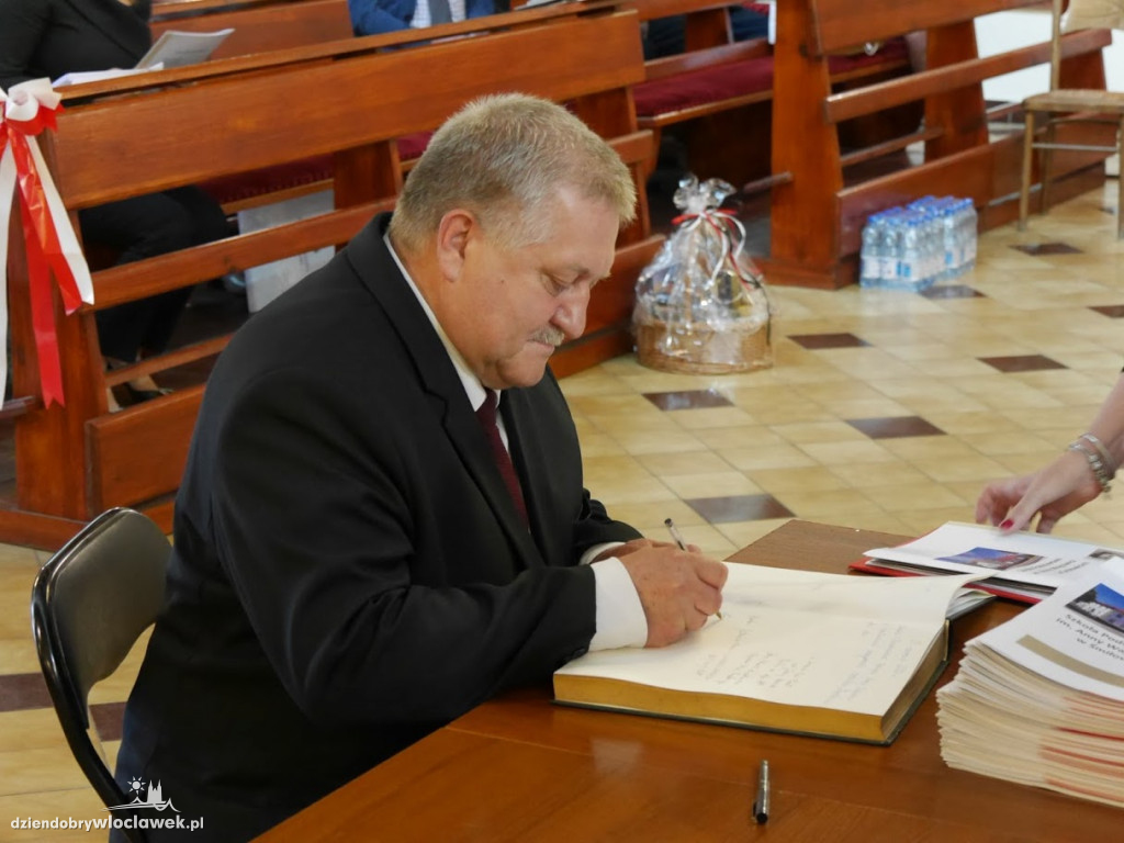 Uroczystości Przekazania Sztandaru SP w Śmiłowicach