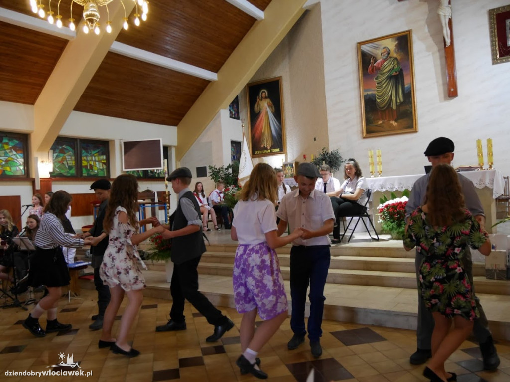 Uroczystości Przekazania Sztandaru SP w Śmiłowicach