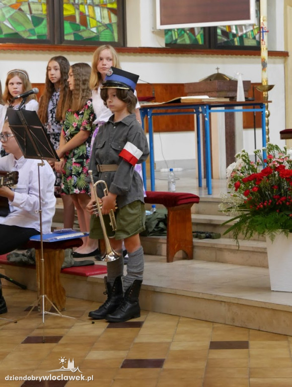 Uroczystości Przekazania Sztandaru SP w Śmiłowicach