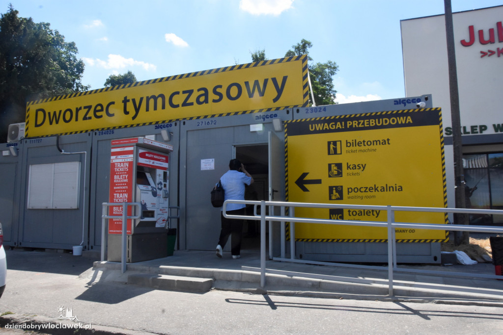Tymczasowy dworzec PKP we Włocławku już czynny