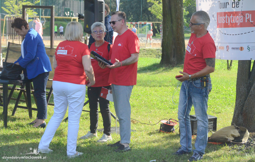 Tour de Konstytucja - piknik obywatelski we Włocławku
