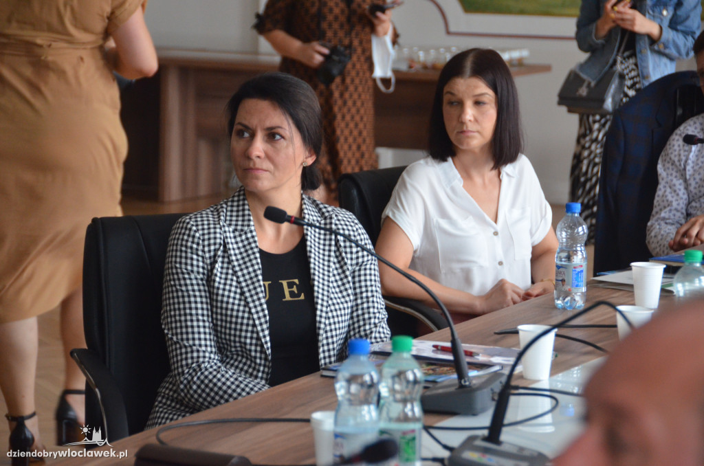 Wiceminister Iwona Michałek spotkała się z dyrektorami PUP