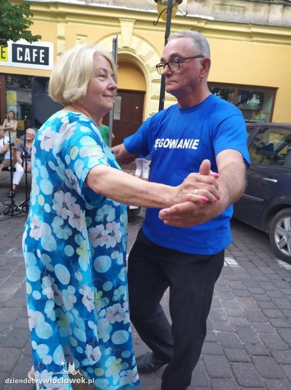 Grill i potańcówka na 3 Maja z Łęgowianami
