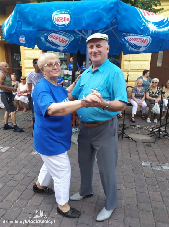 Grill i potańcówka na 3 Maja z Łęgowianami
