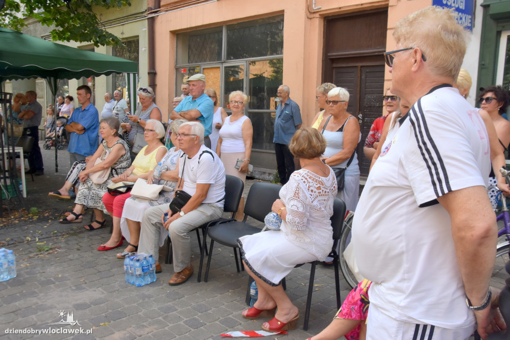 Grill i potańcówka na 3 Maja z Łęgowianami