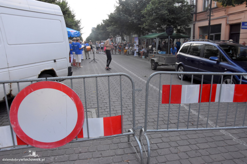 Grill i potańcówka na 3 Maja z Łęgowianami