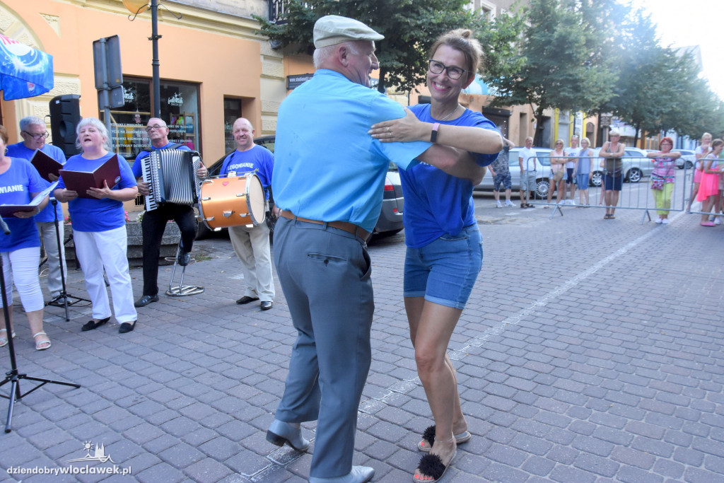 Grill i potańcówka na 3 Maja z Łęgowianami