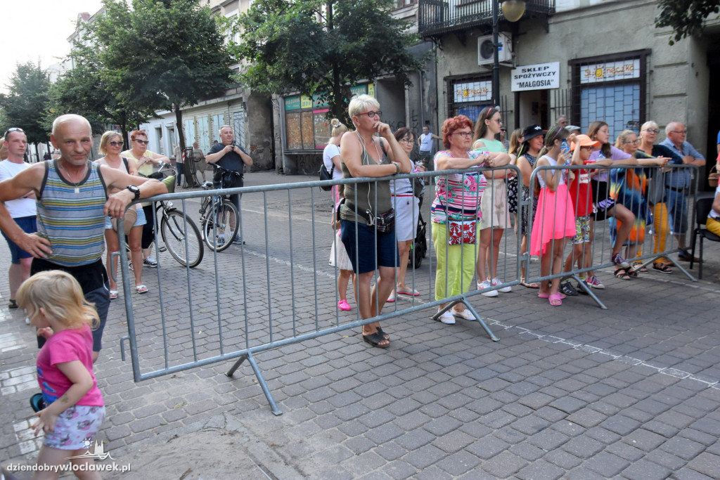 Grill i potańcówka na 3 Maja z Łęgowianami