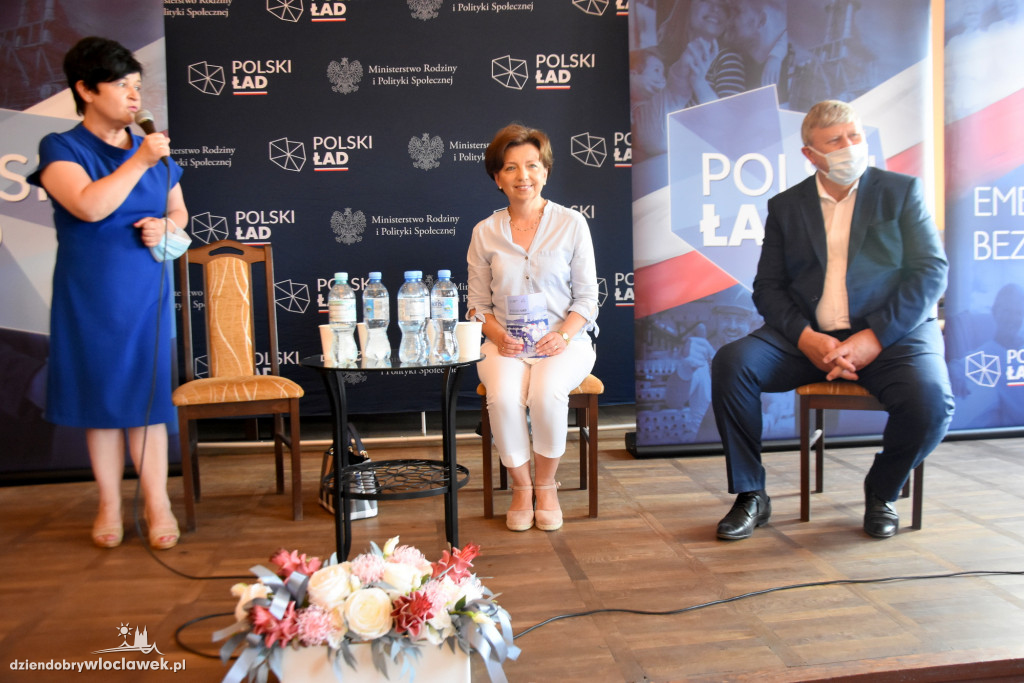 Minister Marlena Maląg z wizytą we Włocławku