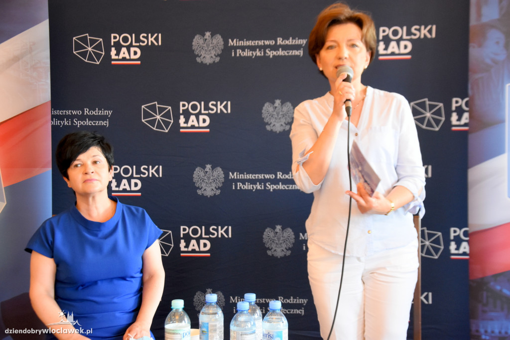 Minister Marlena Maląg z wizytą we Włocławku