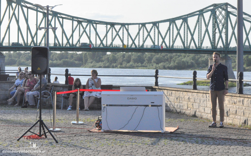 Włocławskie Koncerty Plenerowe: Recital Wojciecha Marciniaka