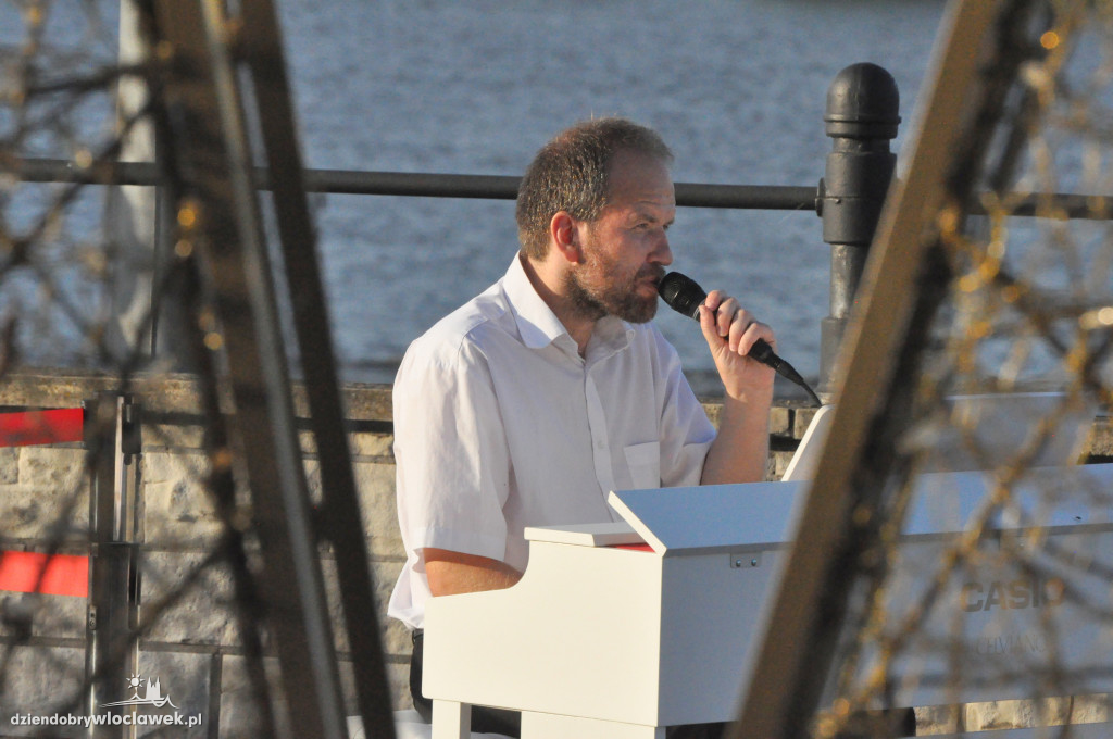 Włocławskie Koncerty Plenerowe: Recital Wojciecha Marciniaka
