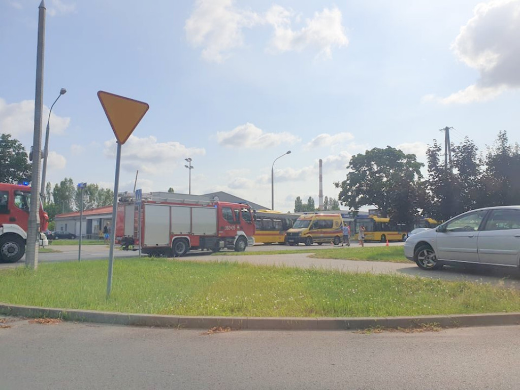 Zderzenie osobówki i autobusu