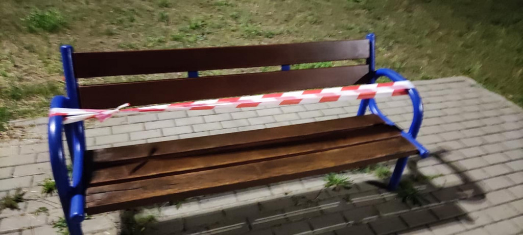 Pomalowali ławki na os. Południe