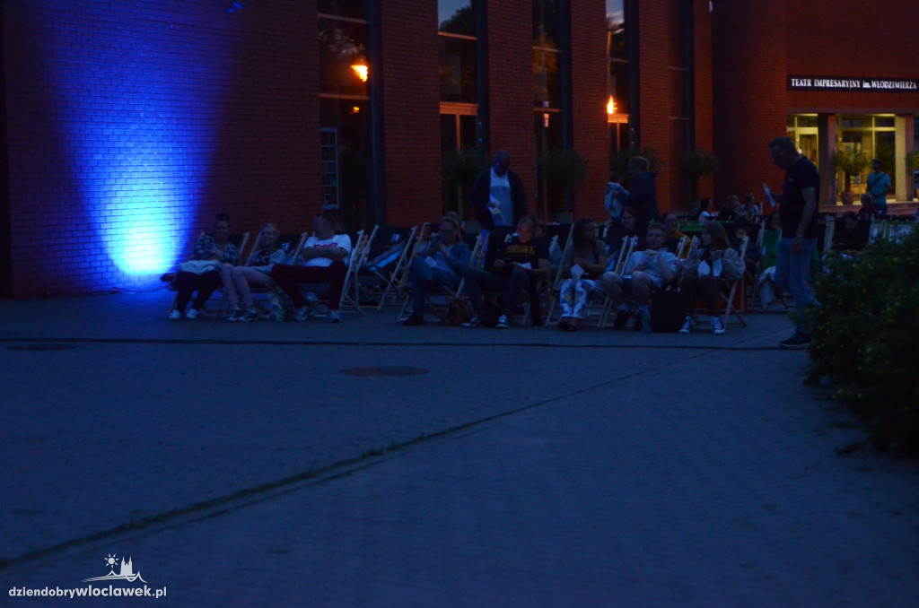 Kino pod chmurką przy Teatrze