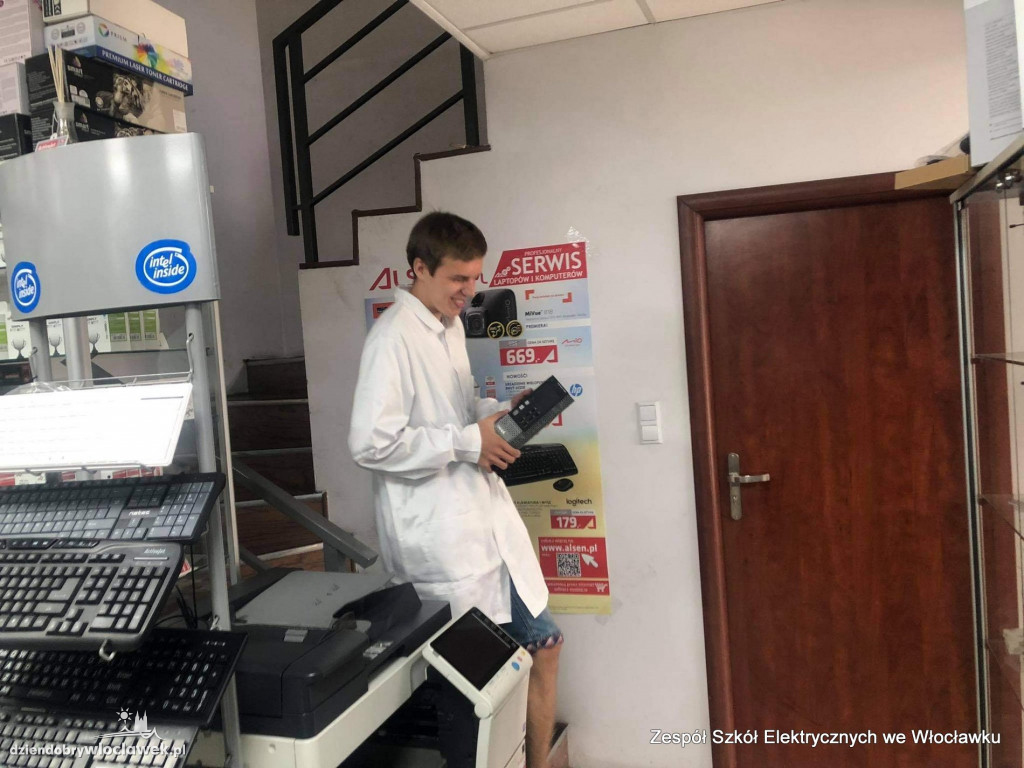 Pracowite wakacje uczniów włocławskiego Elektryka