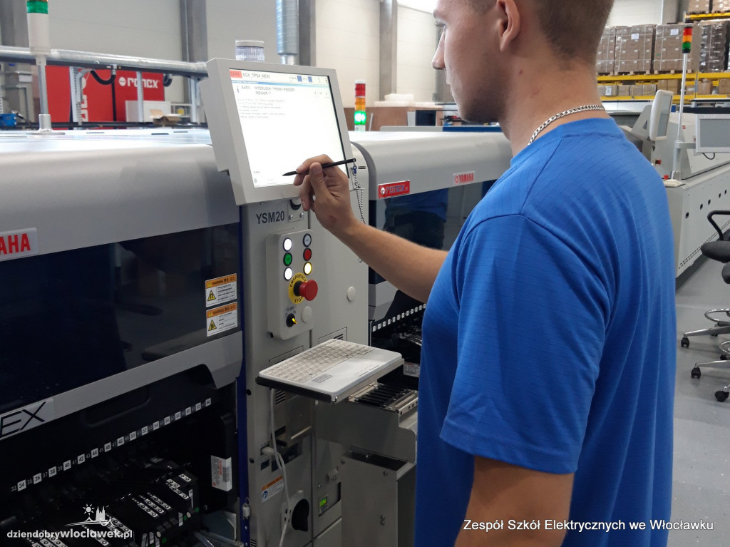 Pracowite wakacje uczniów włocławskiego Elektryka