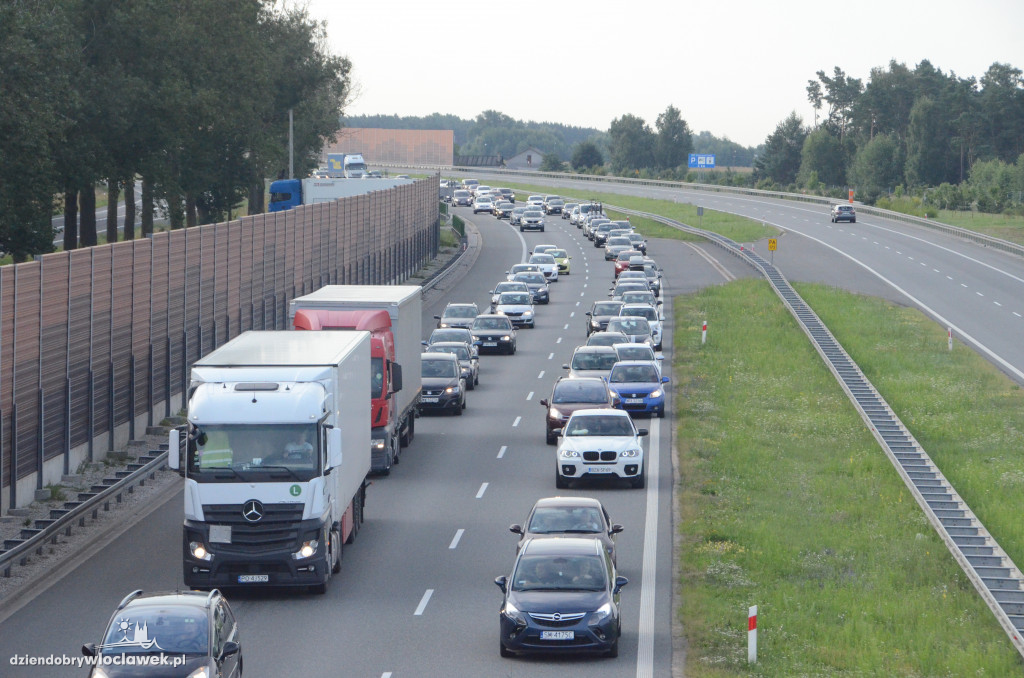 Na autostradzie A1 zderzyło się kilka aut