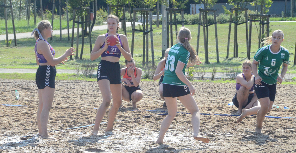 Półfinał Mistrzostw Polski juniorek młodszych w piłce ręcznej plażowej