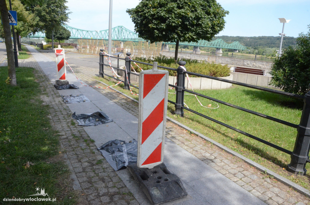 Aleja Zasłużonych na bulwarach czeka na odsłonięcie