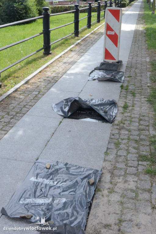 Aleja Zasłużonych na bulwarach czeka na odsłonięcie