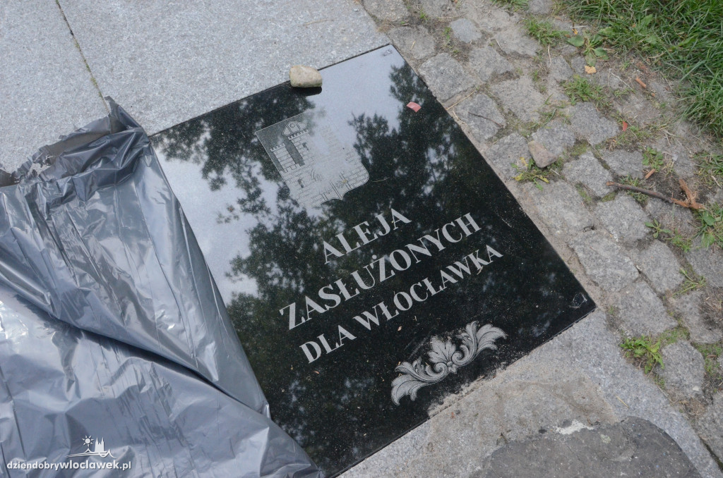 Aleja Zasłużonych na bulwarach czeka na odsłonięcie