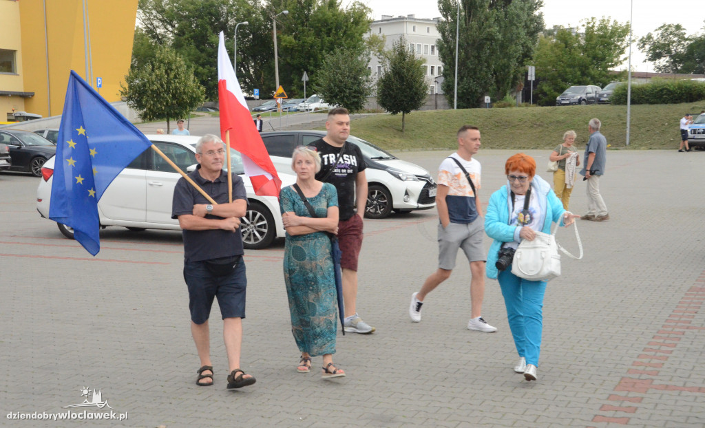 Manifestacja w obronie TVN i wolnych mediów
