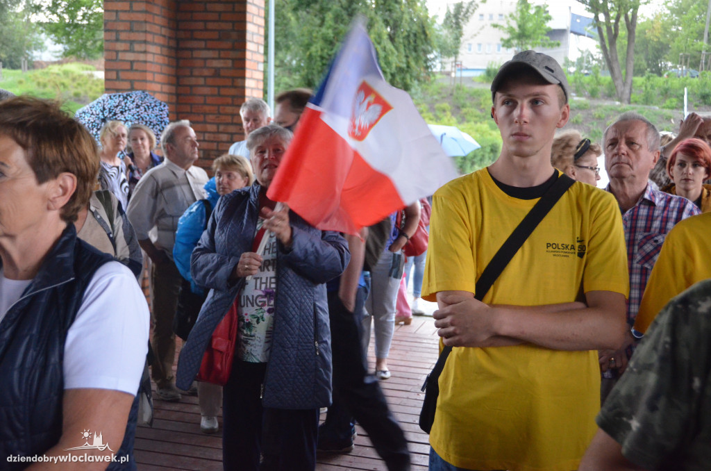 Manifestacja w obronie TVN i wolnych mediów