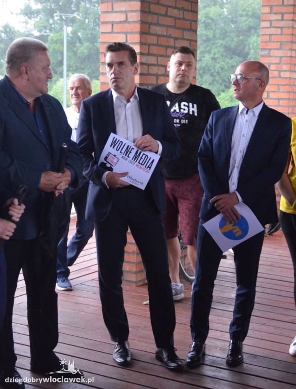 Manifestacja w obronie TVN i wolnych mediów