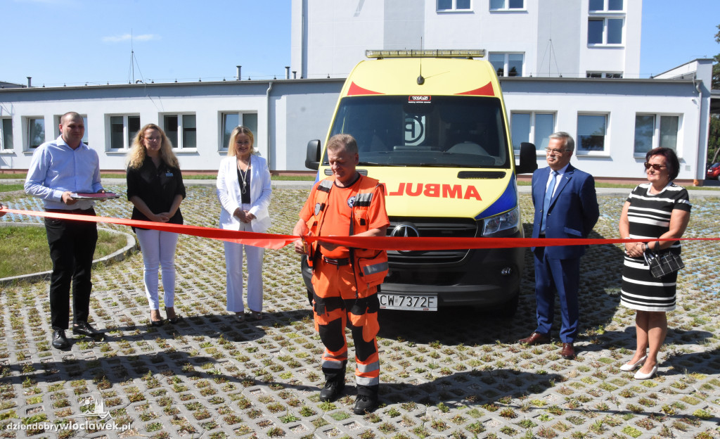 Karetka za pół mln zł dla włocławskiego szpitala
