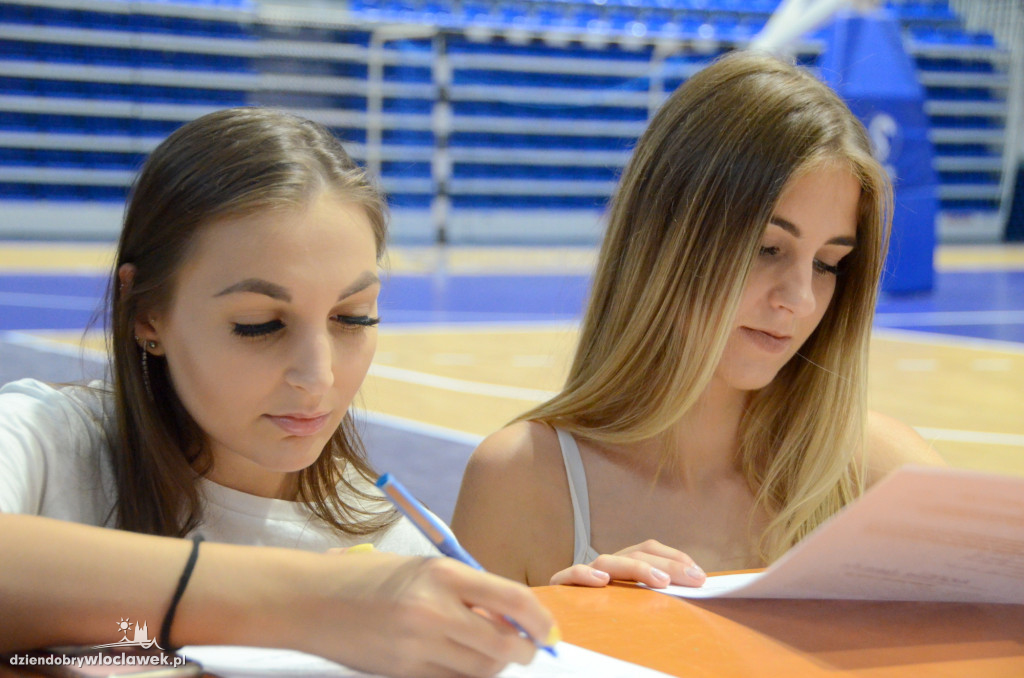 Casting dla nowych cheerleaderek!