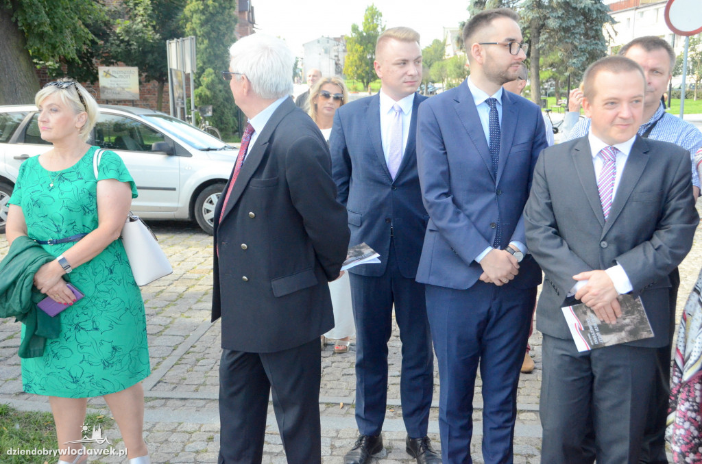Odsłonięcie Alei Zasłużonych dla Włocławka