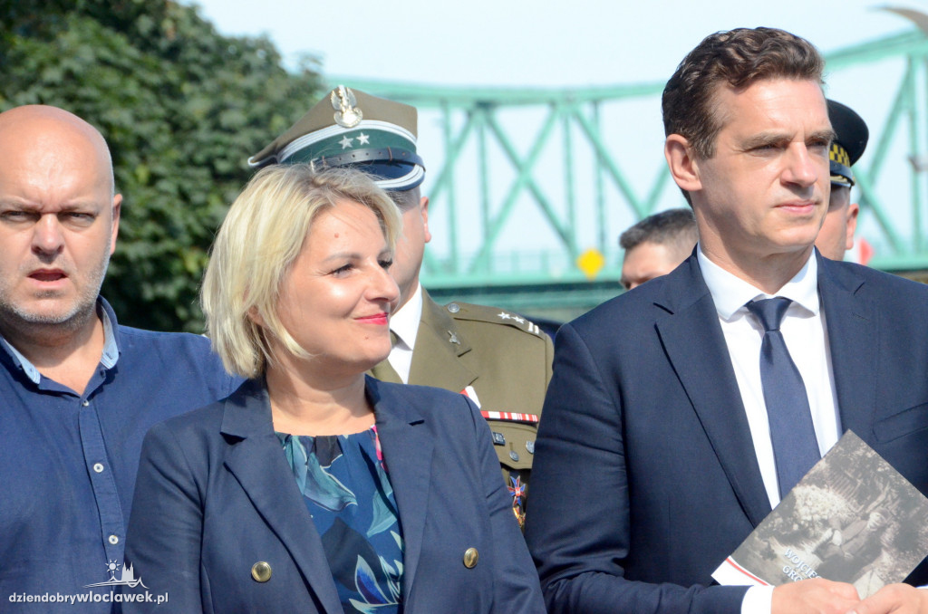 Odsłonięcie Alei Zasłużonych dla Włocławka