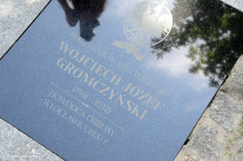 Odsłonięcie Alei Zasłużonych dla Włocławka