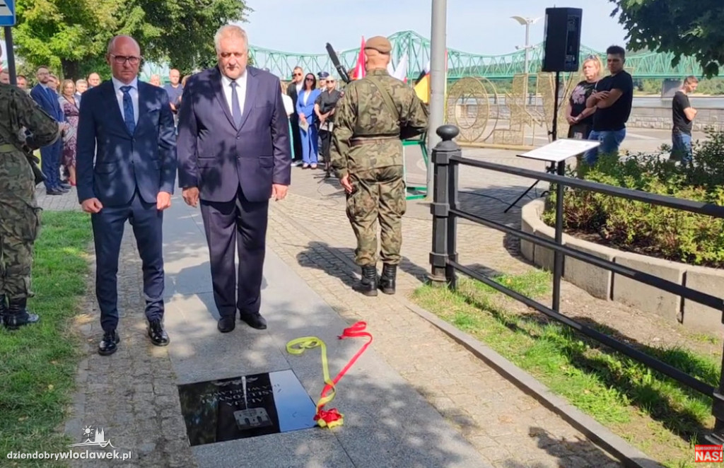 Odsłonięcie Alei Zasłużonych dla Włocławka