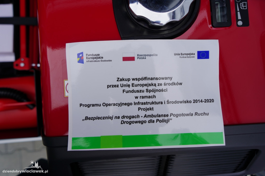 Nowy specjalistyczny radiowóz dla policji