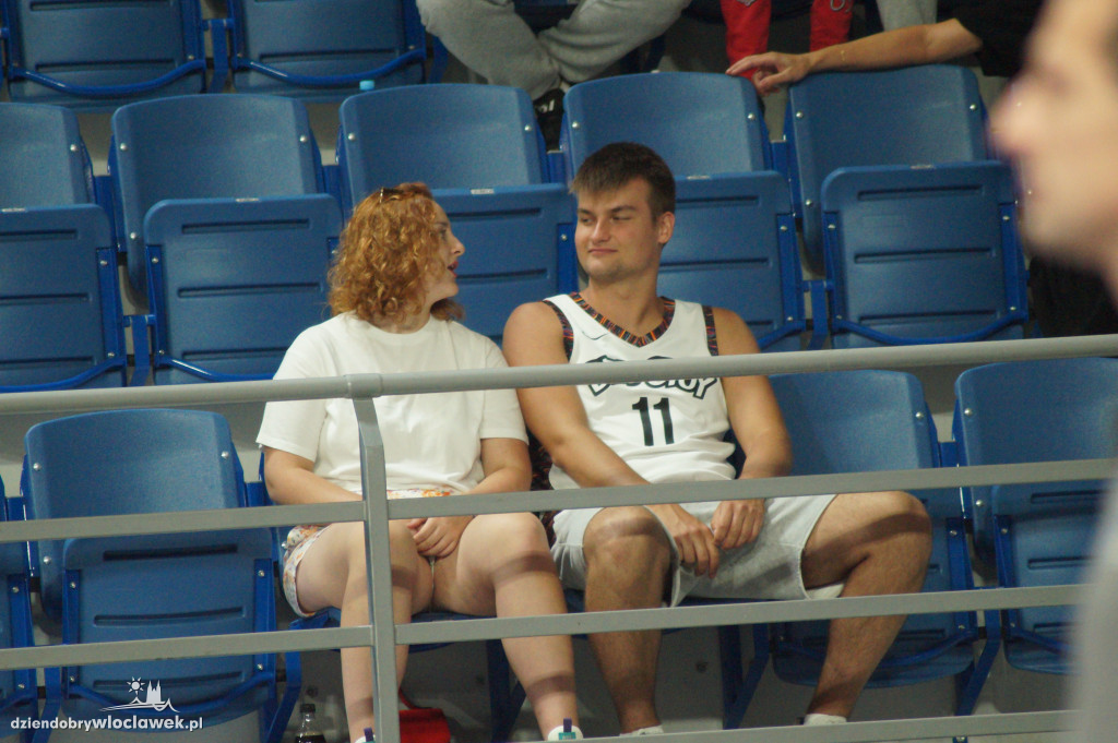 Kibice na meczu Anwil vs Arka