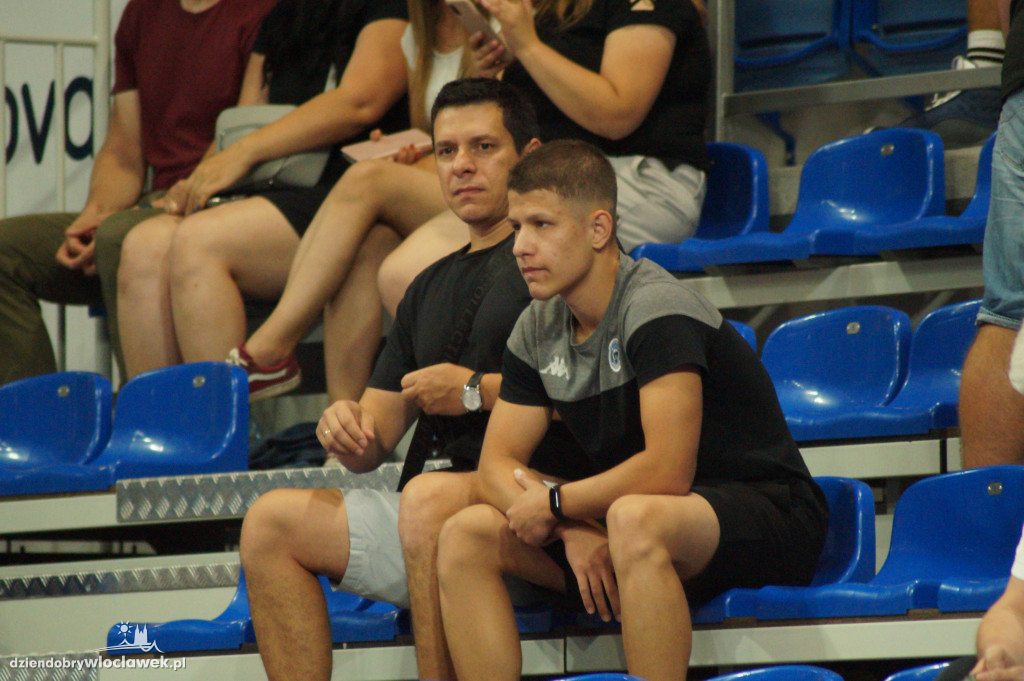 Kibice na meczu Anwil vs Arka