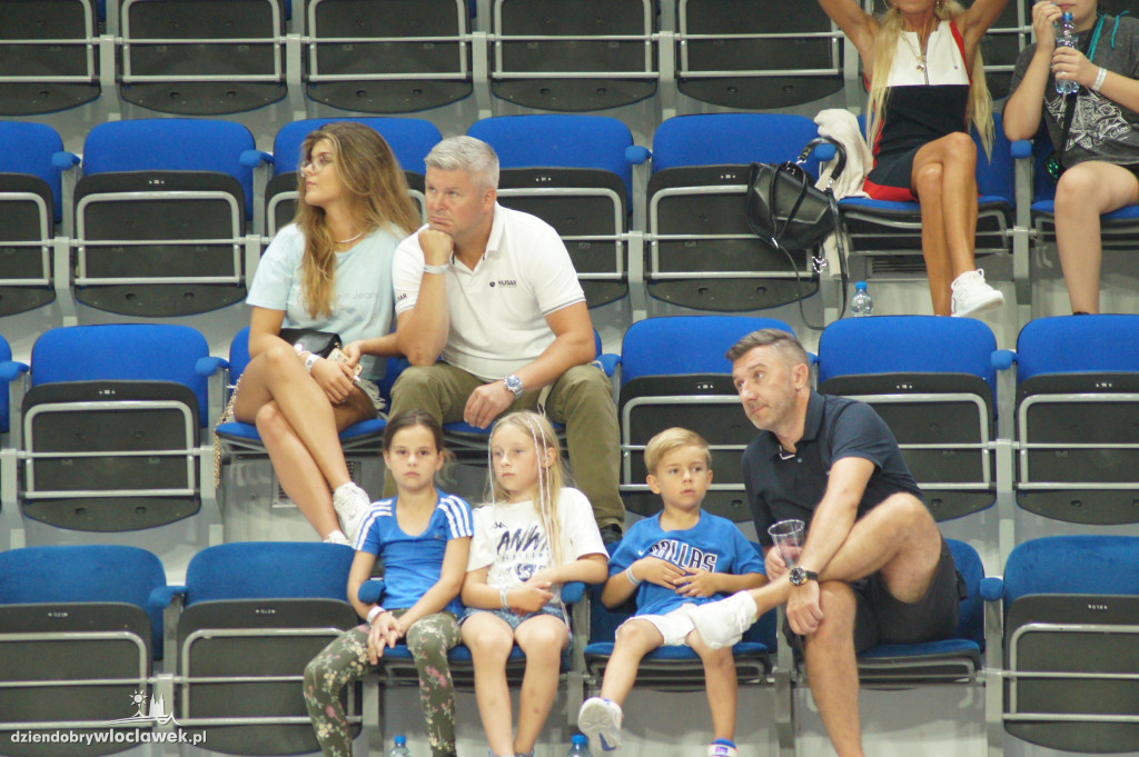 Kibice na meczu Anwil vs Arka