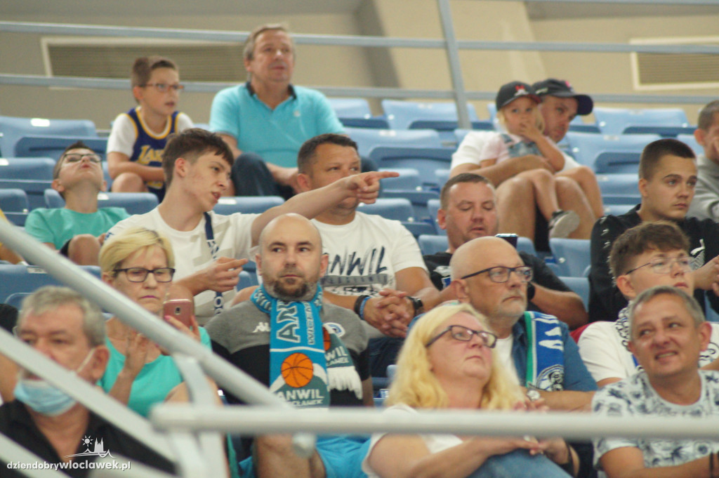 Kibice na meczu Anwil vs Arka