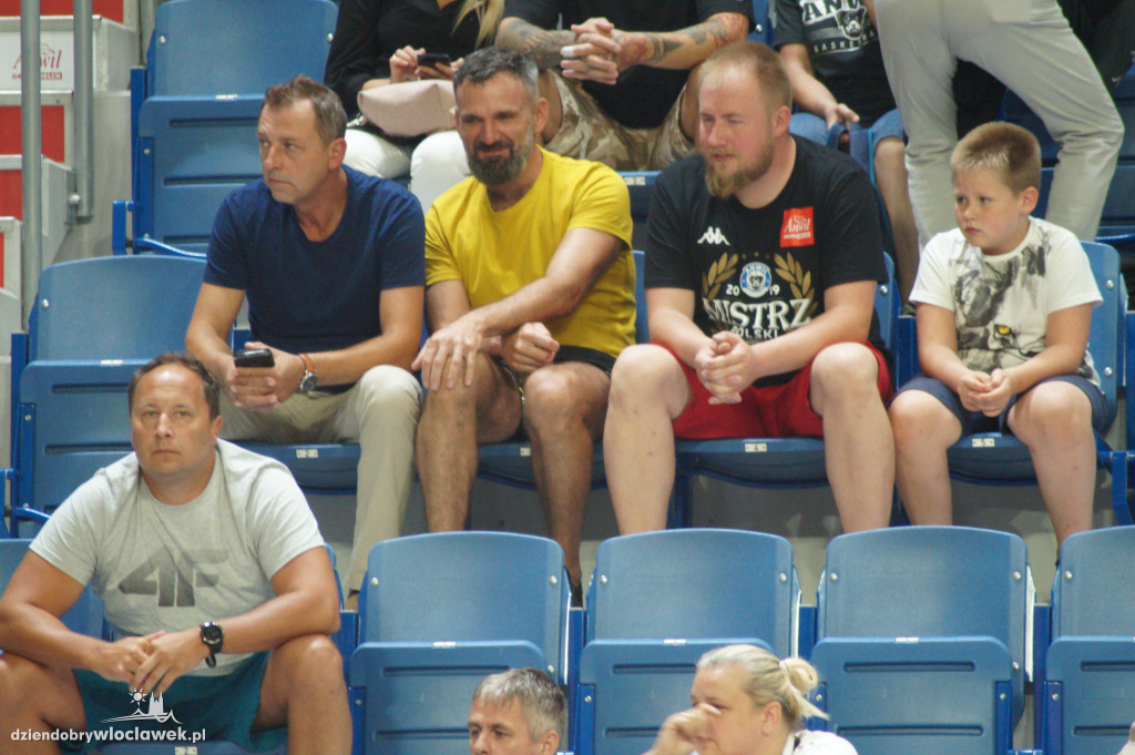 Kibice na meczu Anwil vs Arka