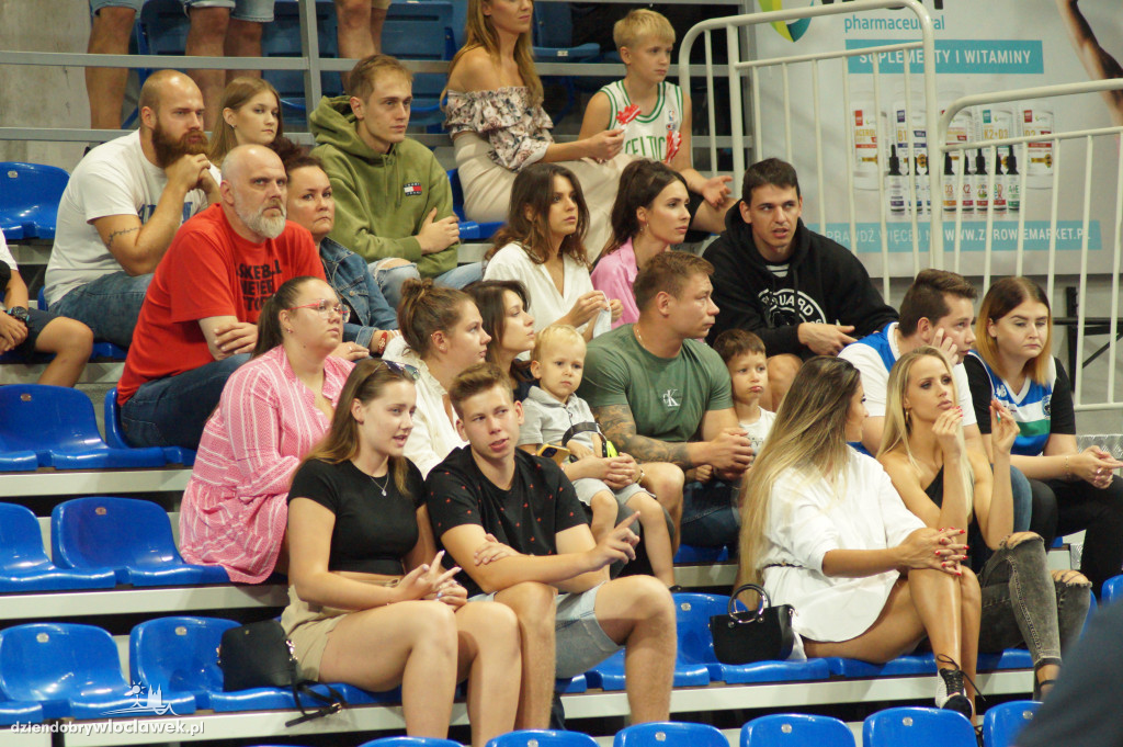 Kibice na meczu Anwil vs Arka