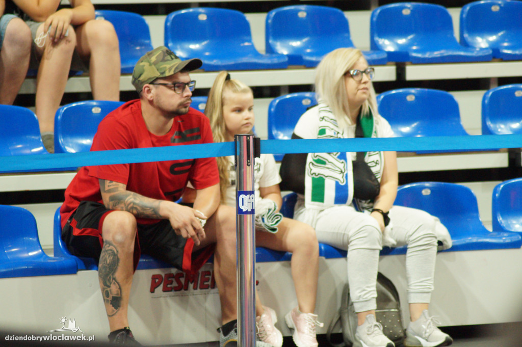 Kibice na meczu Anwil vs Arka