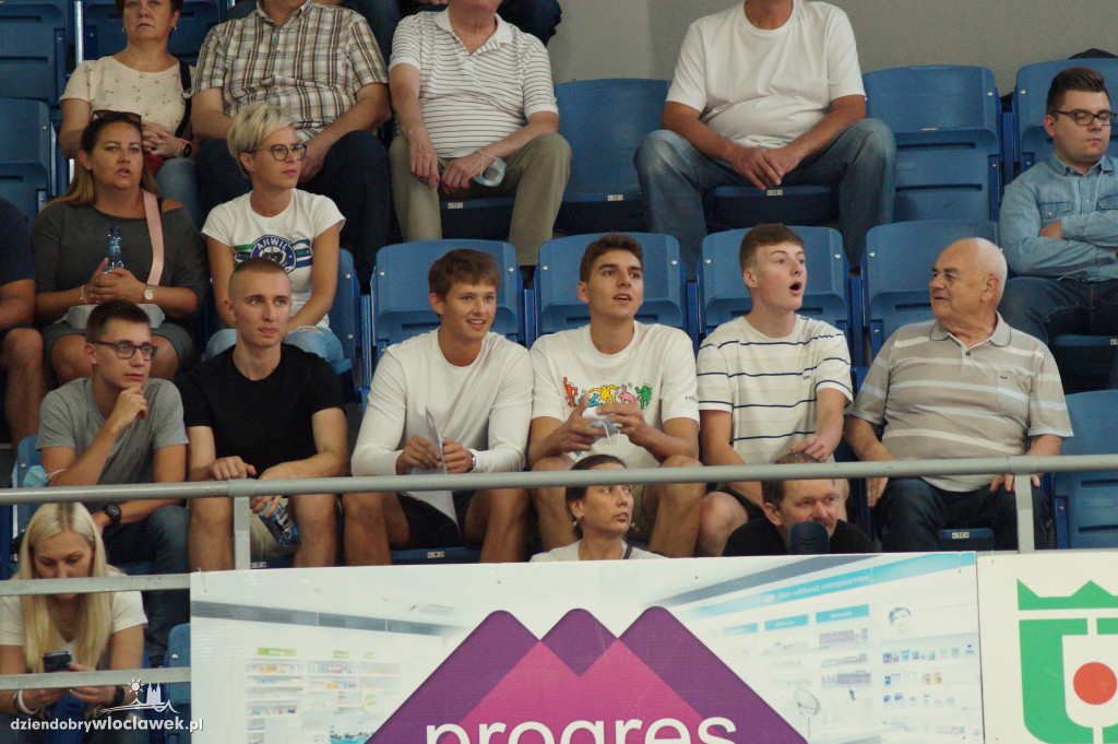 Kibice na meczu Anwil vs Arka
